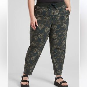 Athleta Trekkie North Printed Terra Firma Olive Jogger